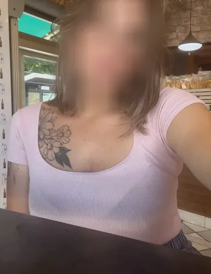 Antonia, 40