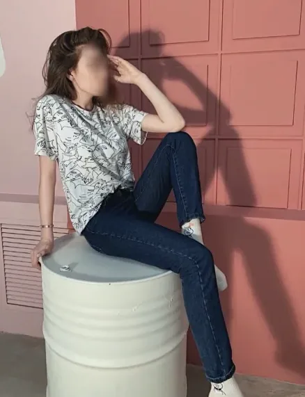 Elena, 21