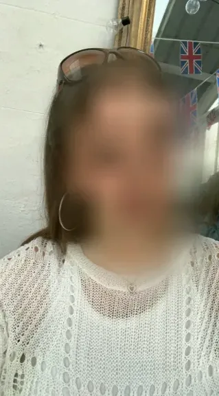 Fatma, 26