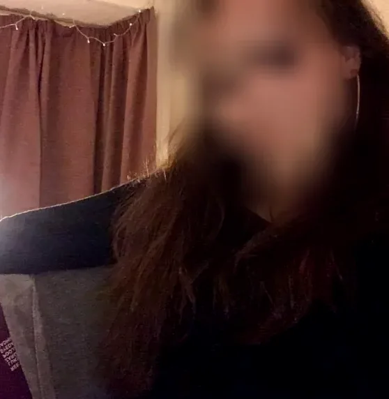 Miriam, 25