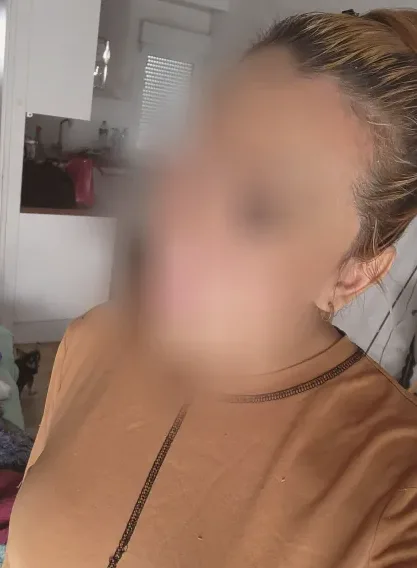 Sophie, 36