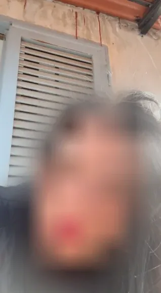 Zeynep, 37