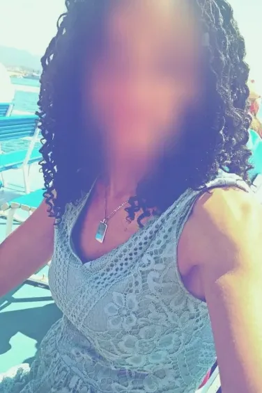 Saskia, 34