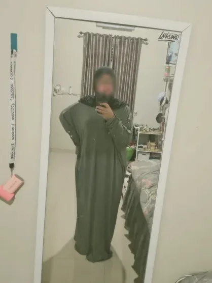 Selina, 26